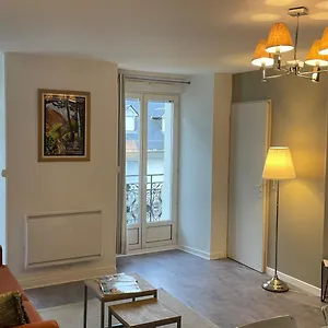 Résidence Poste&golf, Pour 4 Personnes Au Cœur De Luchon Appartement