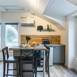 https://appartement-ct-du-port-de-ploumanach.inbrittany.com